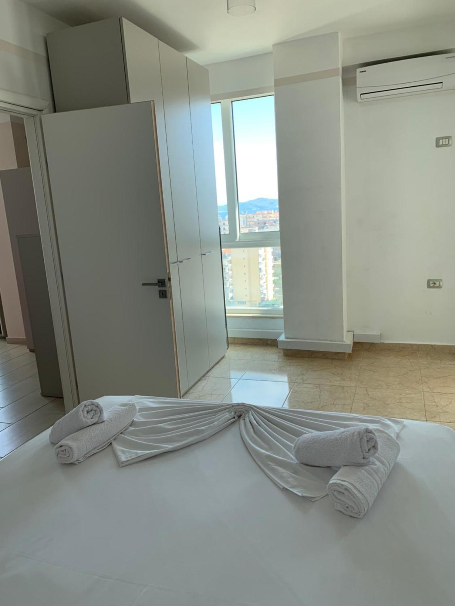 Guest - Sea Breeze Apartments ซารานเดอ ภายนอก รูปภาพ