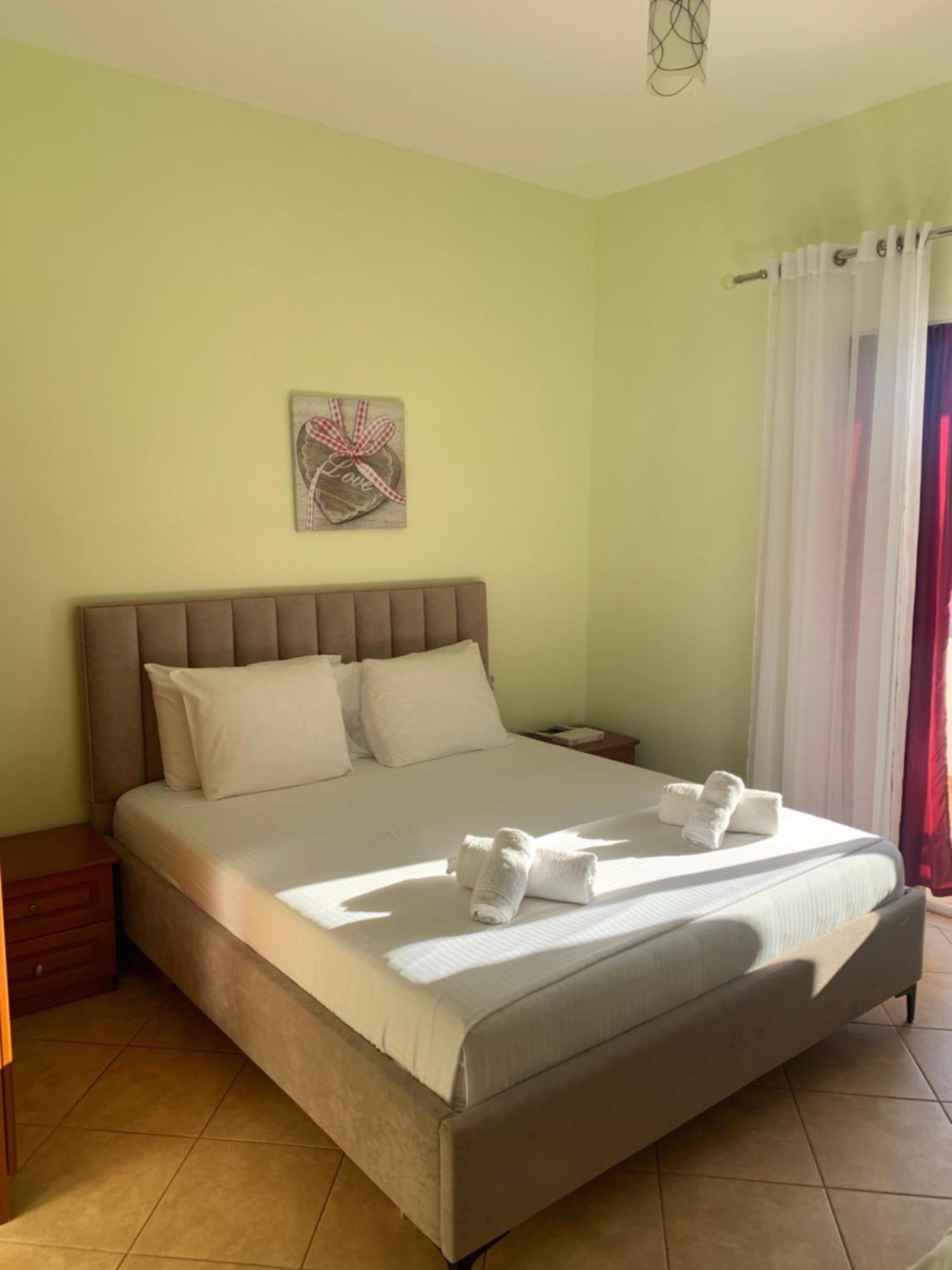 Guest - Sea Breeze Apartments ซารานเดอ ภายนอก รูปภาพ